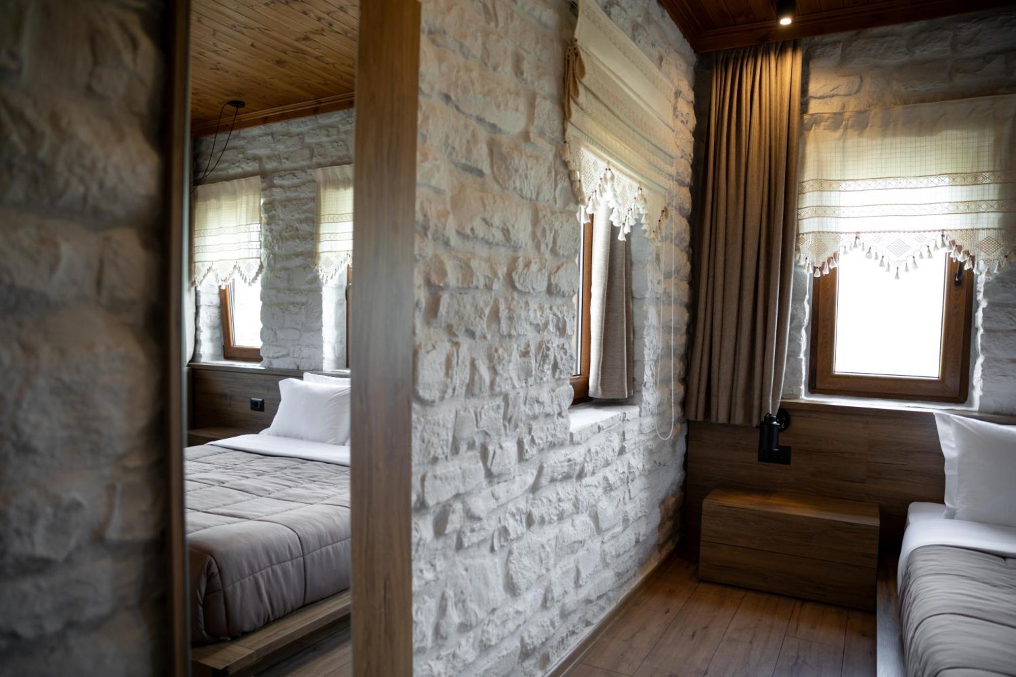 The Stone Sky Hotel Gjirokastra Zewnętrze zdjęcie