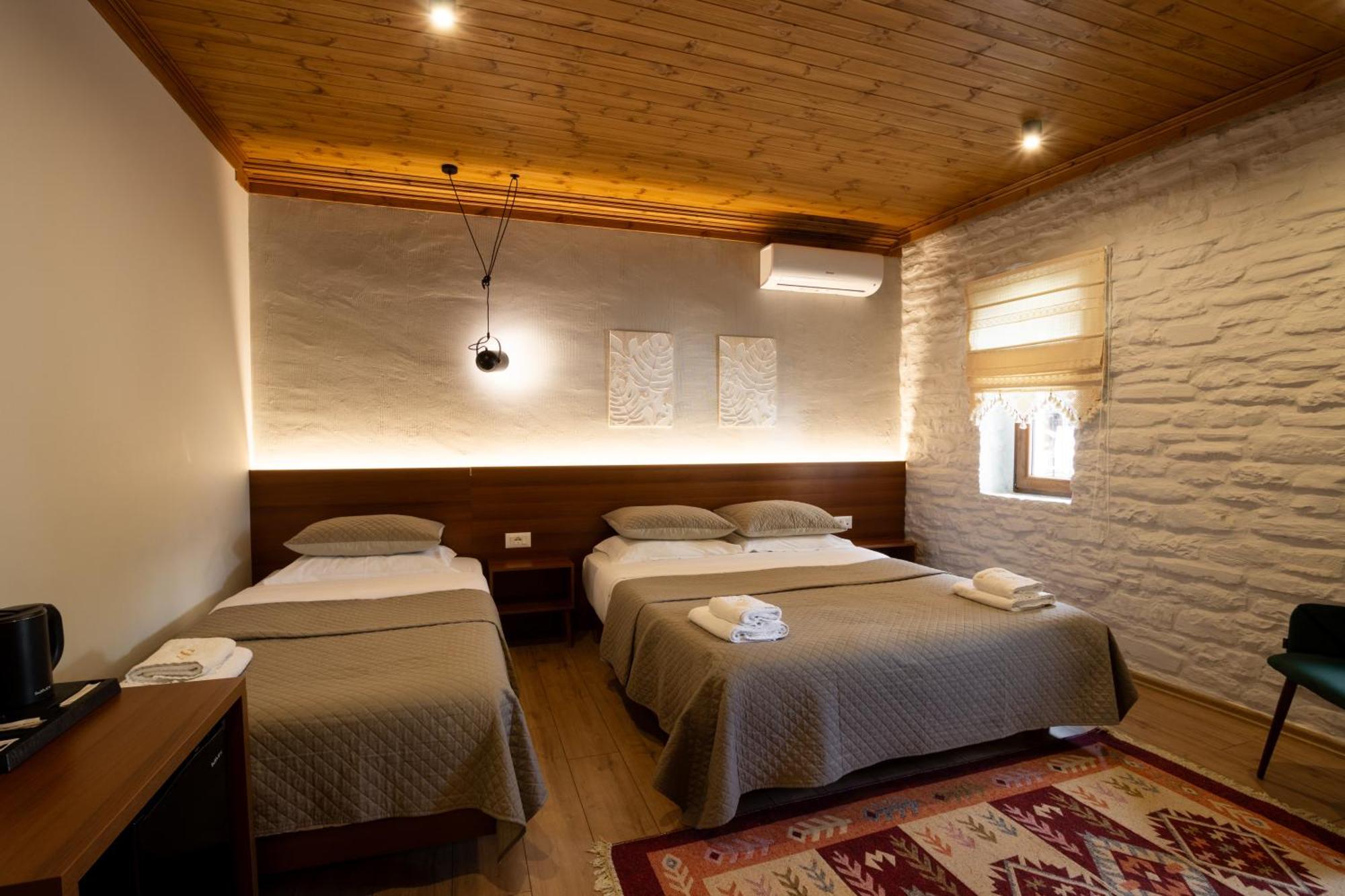 The Stone Sky Hotel Gjirokastra Zewnętrze zdjęcie