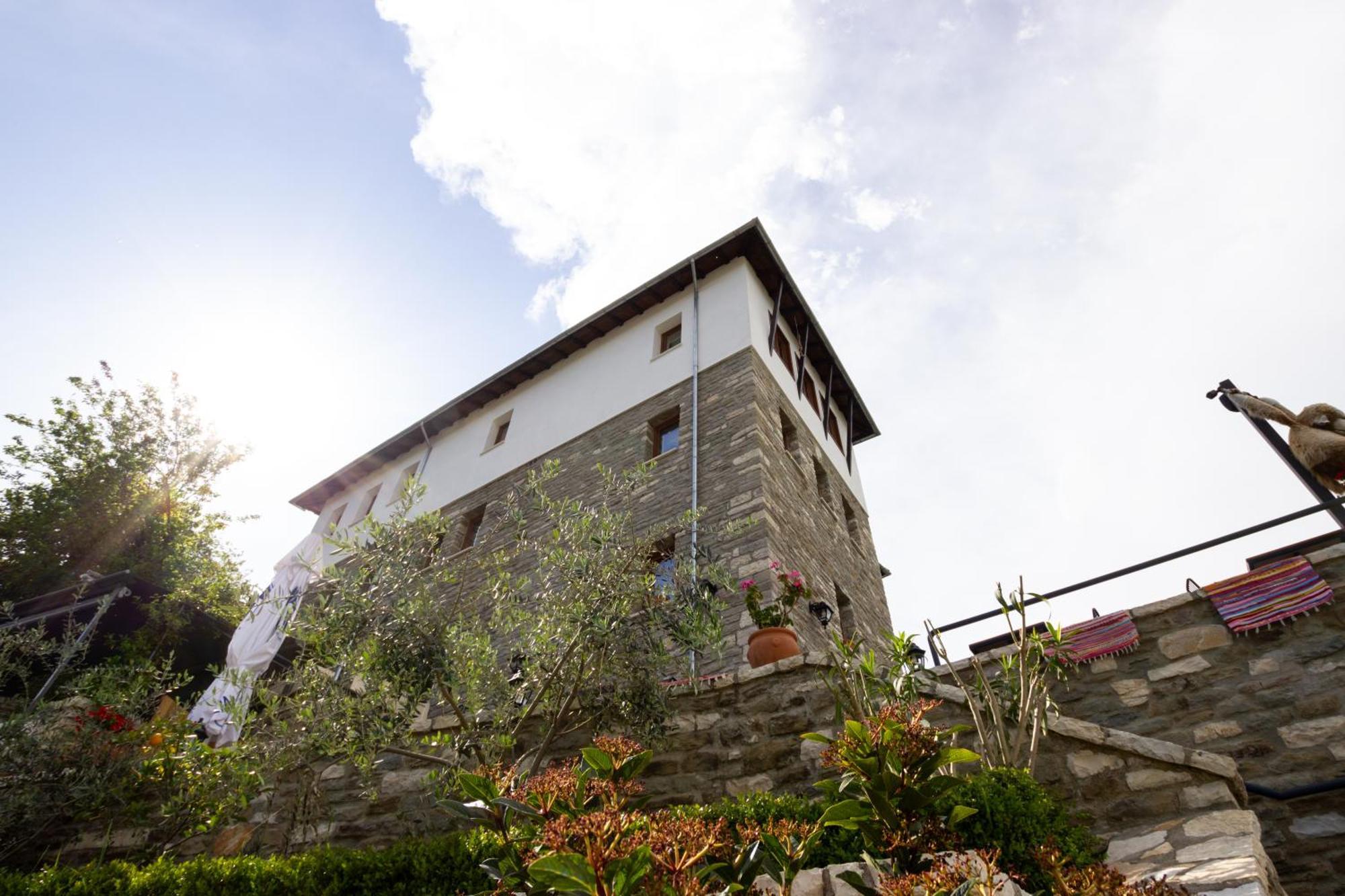 The Stone Sky Hotel Gjirokastra Zewnętrze zdjęcie