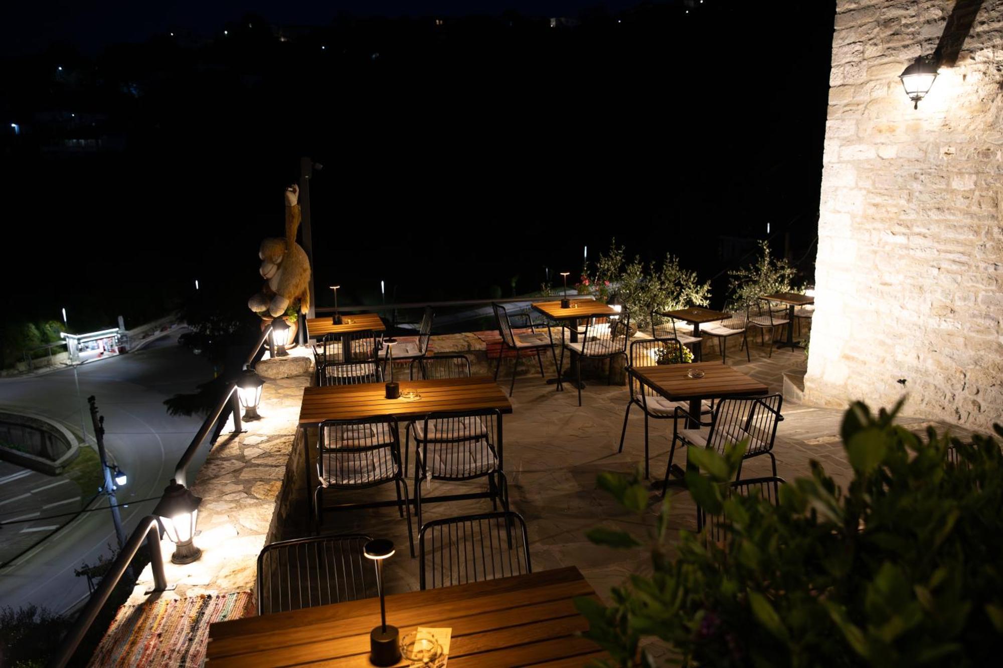 The Stone Sky Hotel Gjirokastra Zewnętrze zdjęcie